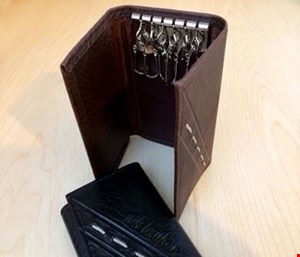 zoha جاسوییچی چرمی  کیفی